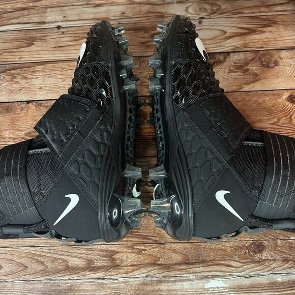 NEW Nike Force Savage Elite 2 TD Football Cleats Men’s Size 10 AH3999-001
